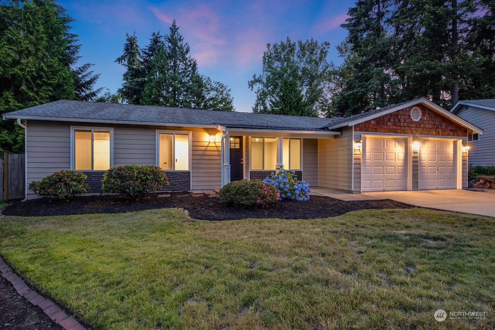 Property Photo:  9011 NE 133rd Place  WA 98034 