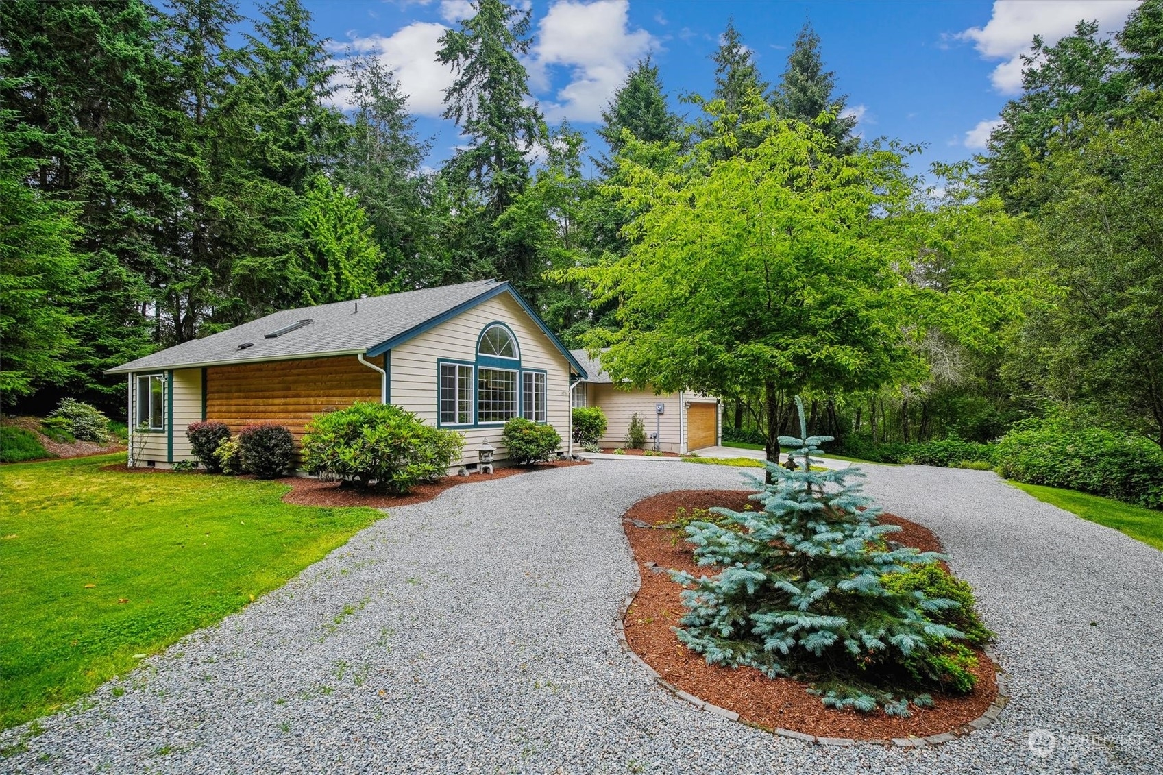 Property Photo:  1351 Pilchuck Heights  WA 98333 