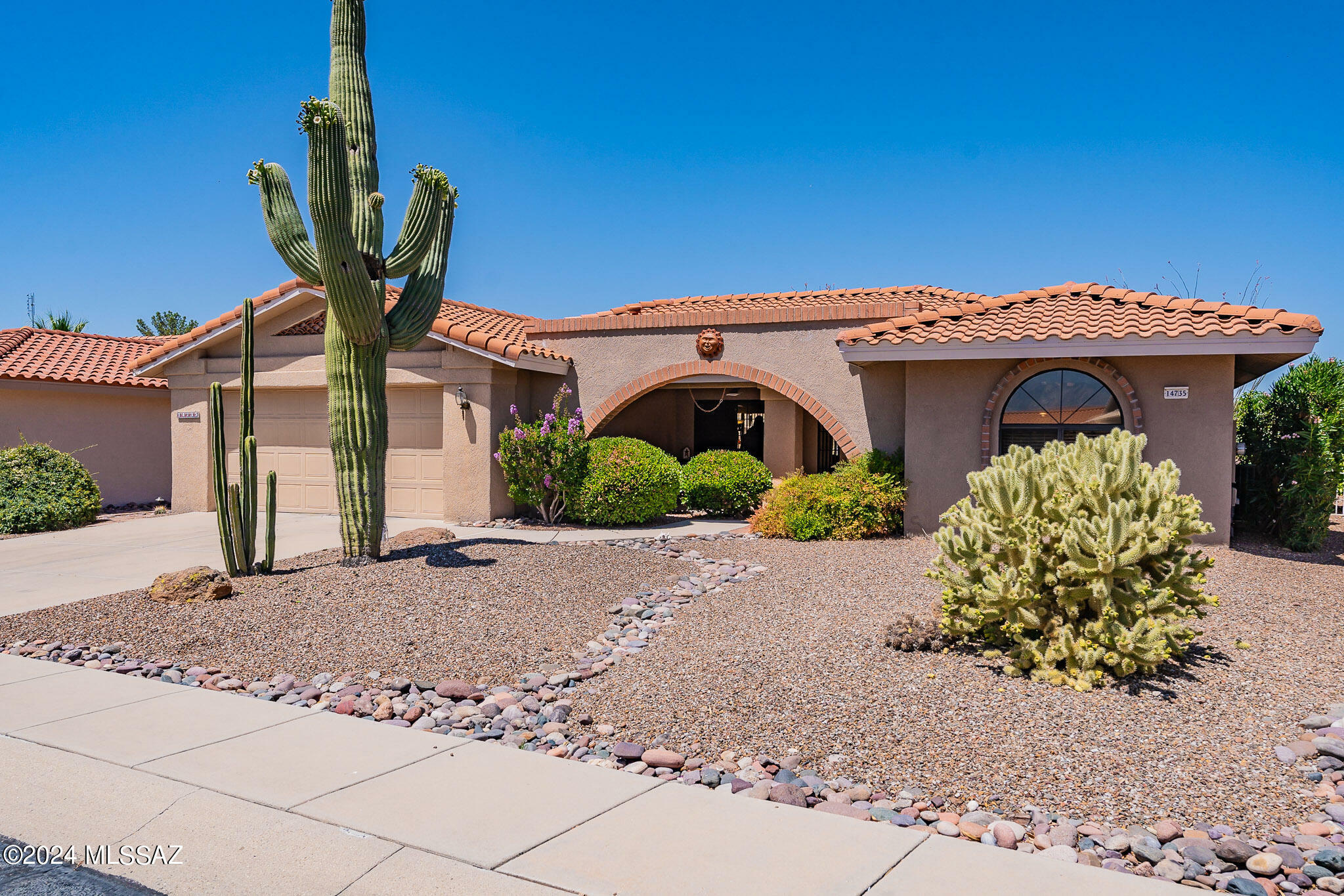 Property Photo:  14735 N Palmwood Drive  AZ 85755 