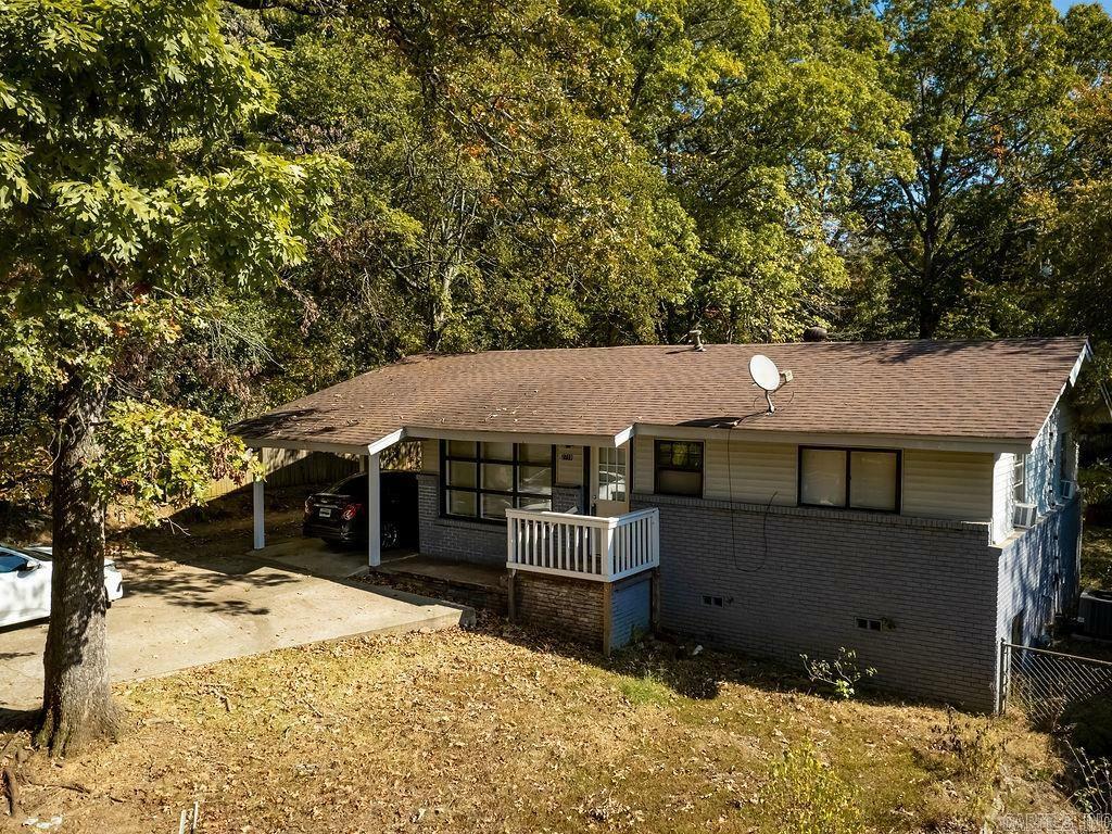 Property Photo:  2719 Longcoy Street  AR 72204 