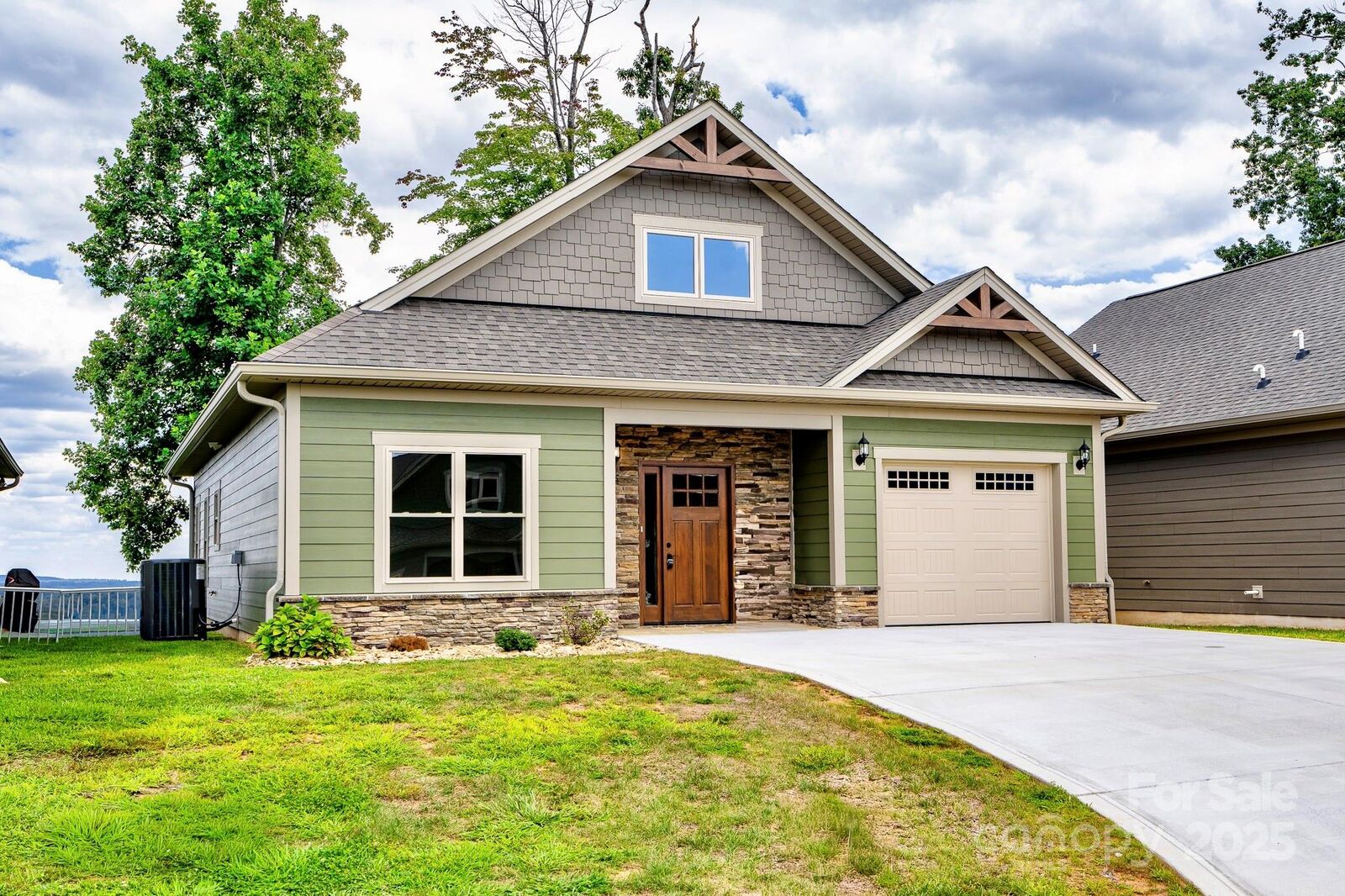 Property Photo:  1387 River Club Ridge  NC 28645 