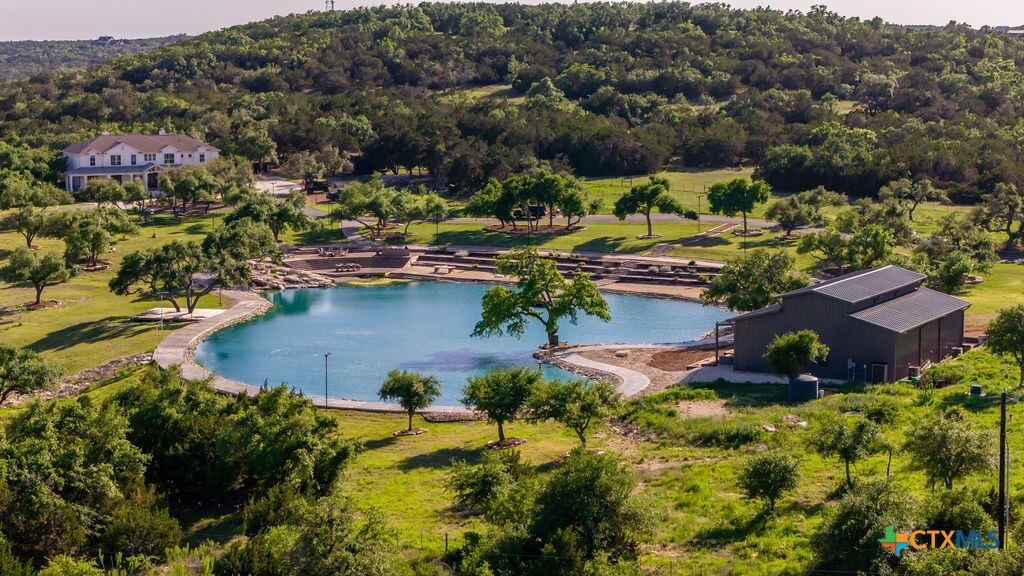 Property Photo: 900 Panther Creek Road TX 78619