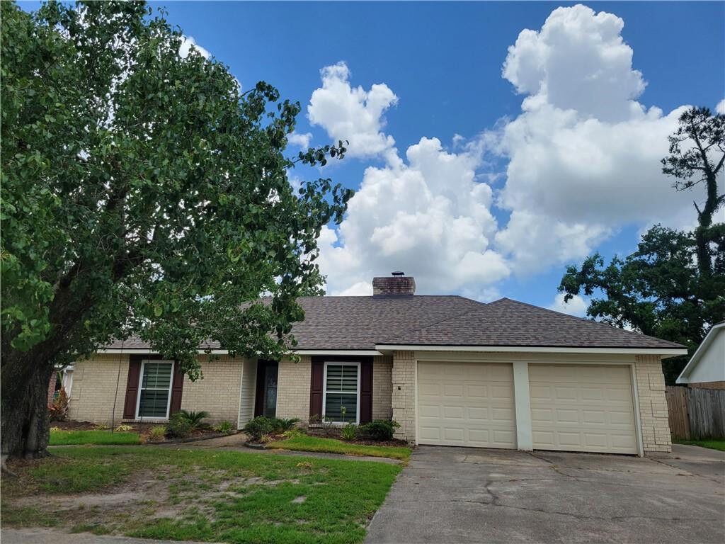 Property Photo:  431 Tanglewood Drive  LA 70458 