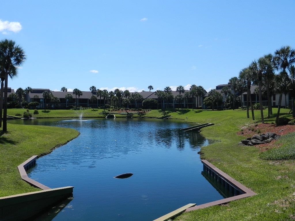 Property Photo:  94 Village Del Lago Cir  FL 32080 