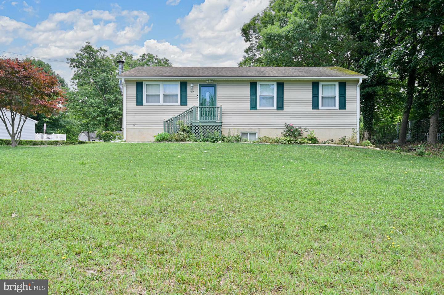 Property Photo:  407 W Summer Road  NJ 08326 