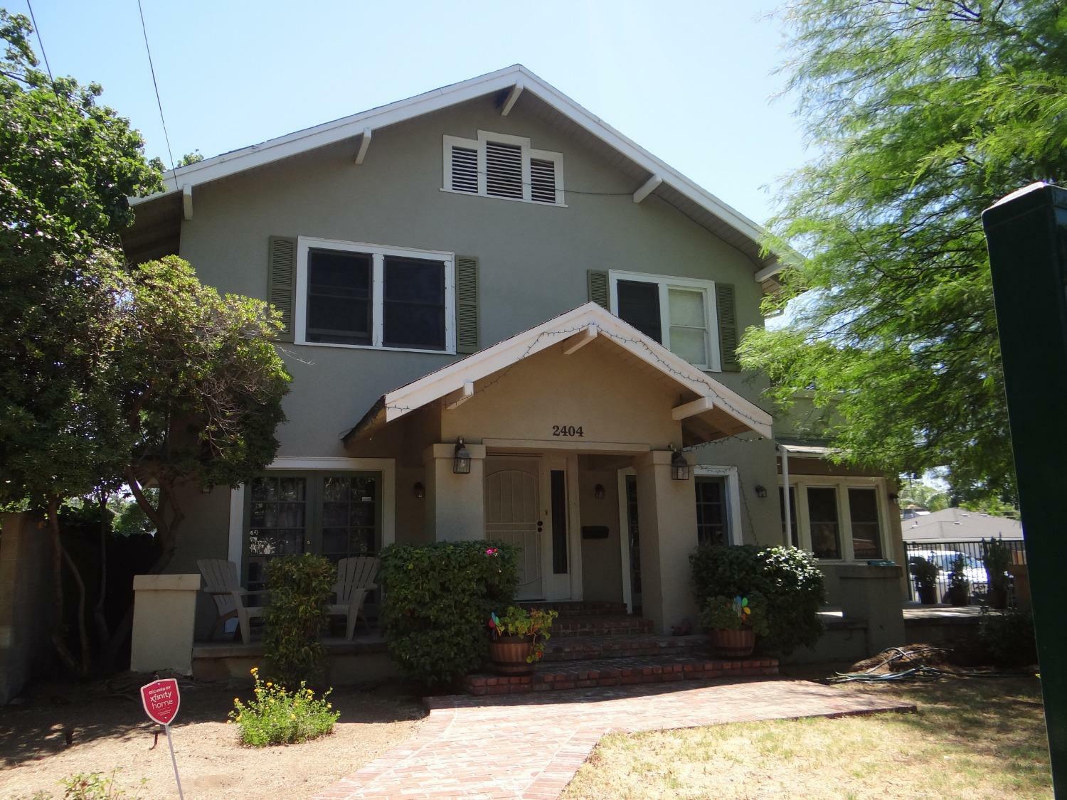 Property Photo:  2404 N Van Ness Boulevard  CA 93704 