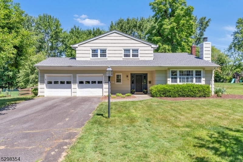 Property Photo:  6 Highfield Circle  NJ 07945 