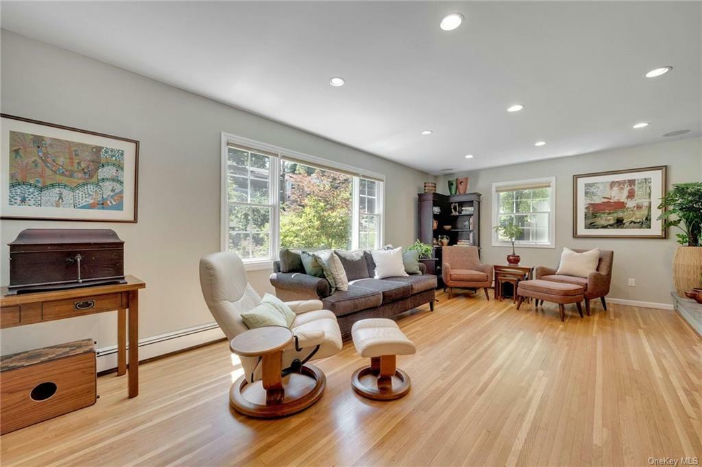 Property Photo:  47 Jefferson Avenue  NY 10706 