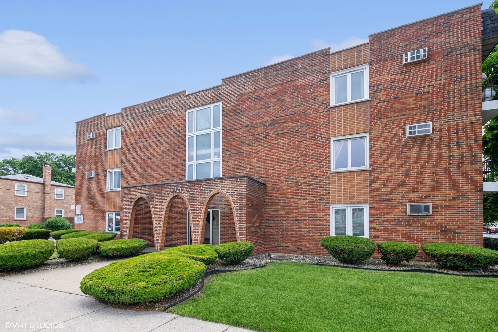 Property Photo:  9721 S Cicero Avenue 1C  IL 60453 