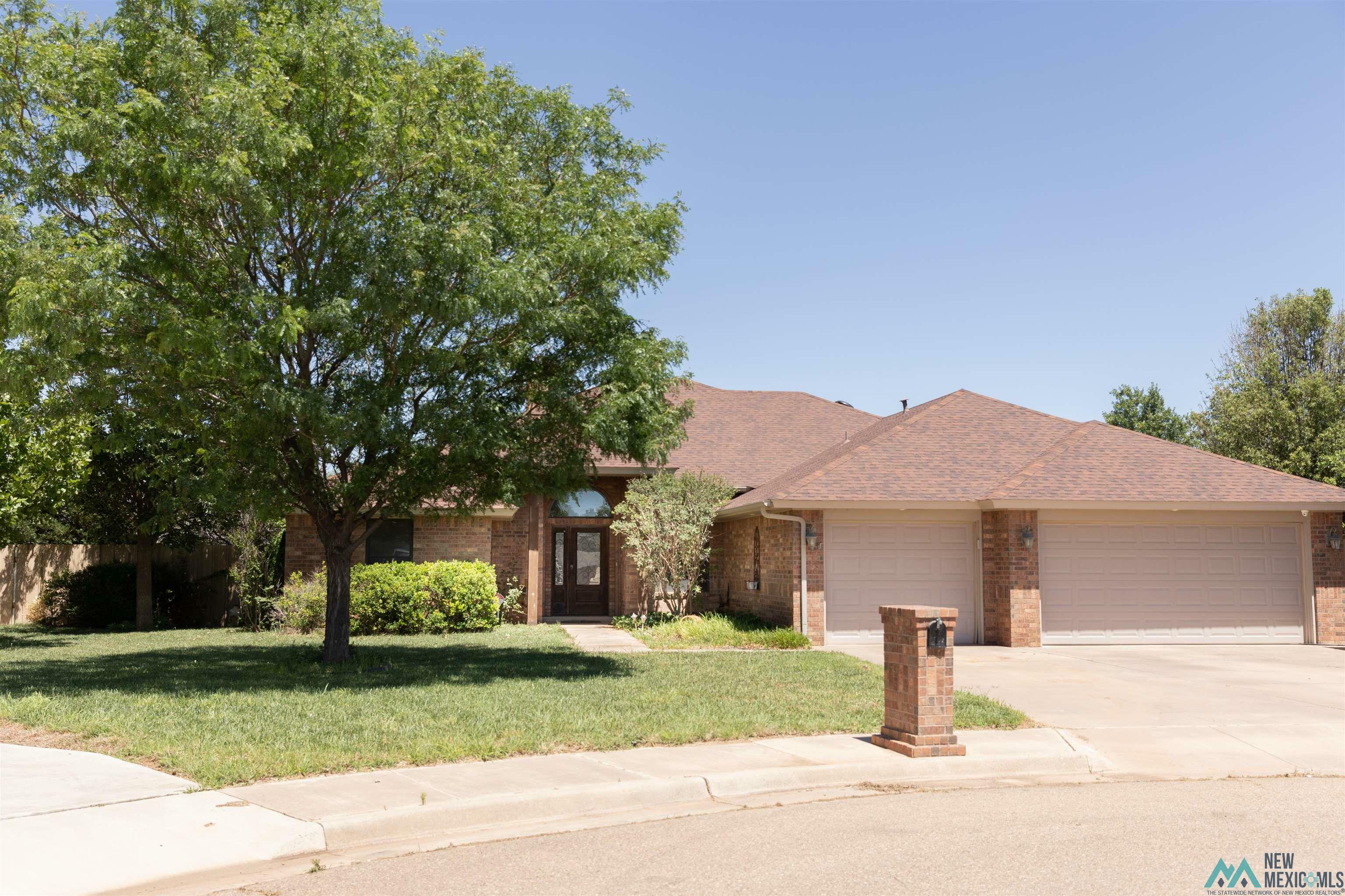 Property Photo: 144 Sandpiper Court NM 88101