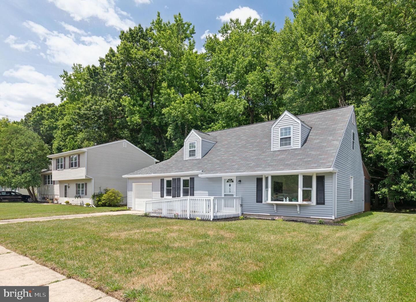 Property Photo:  59 E Shady Drive  DE 19713 