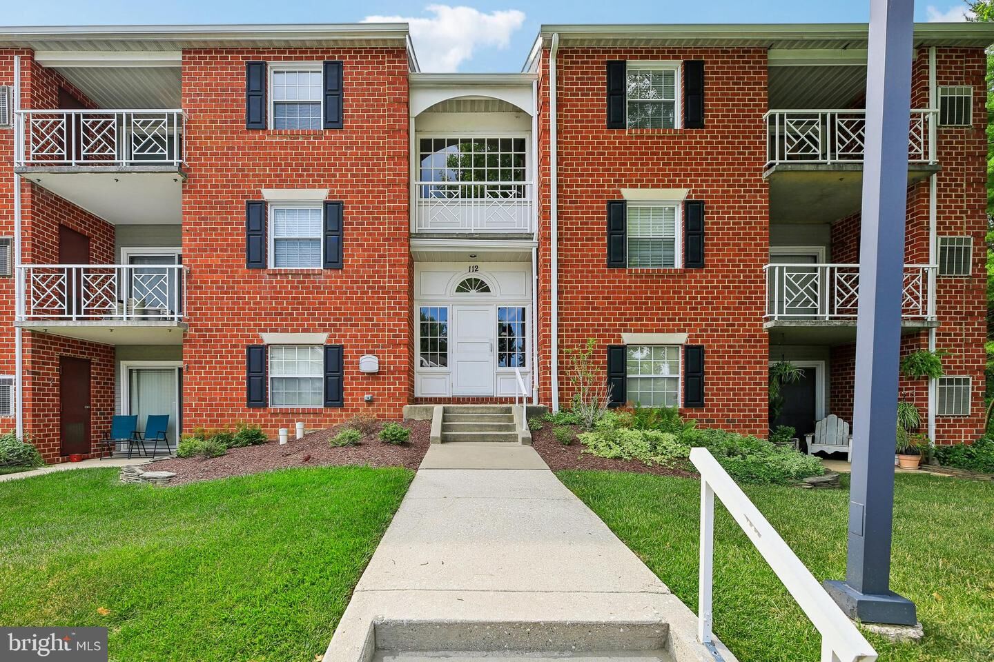 Property Photo:  112 Castletown Road 302  MD 21093 