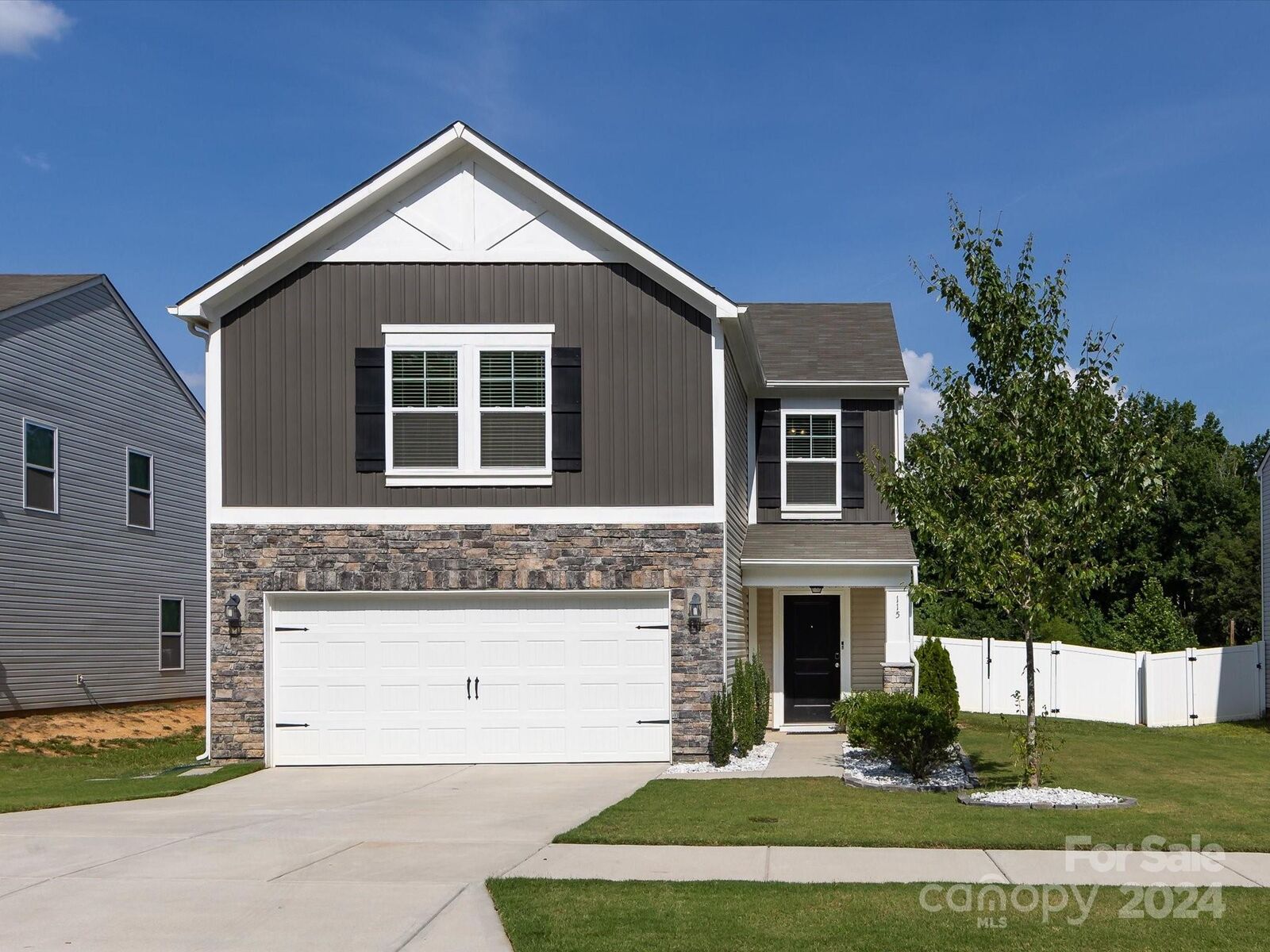 Property Photo:  115 Rockhopper Lane  NC 28115 