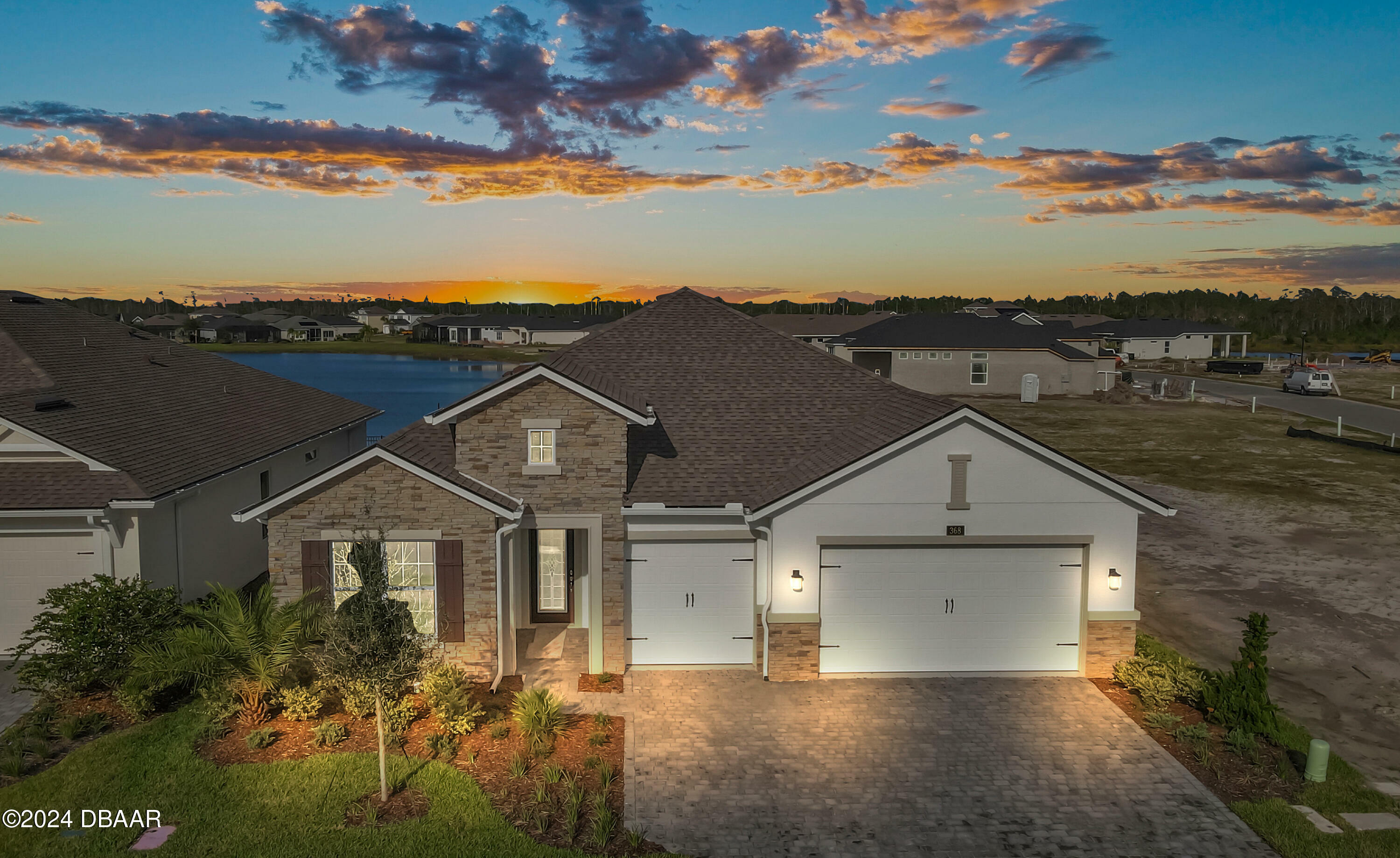 Property Photo: 368 Mosaic Boulevard FL 32124
