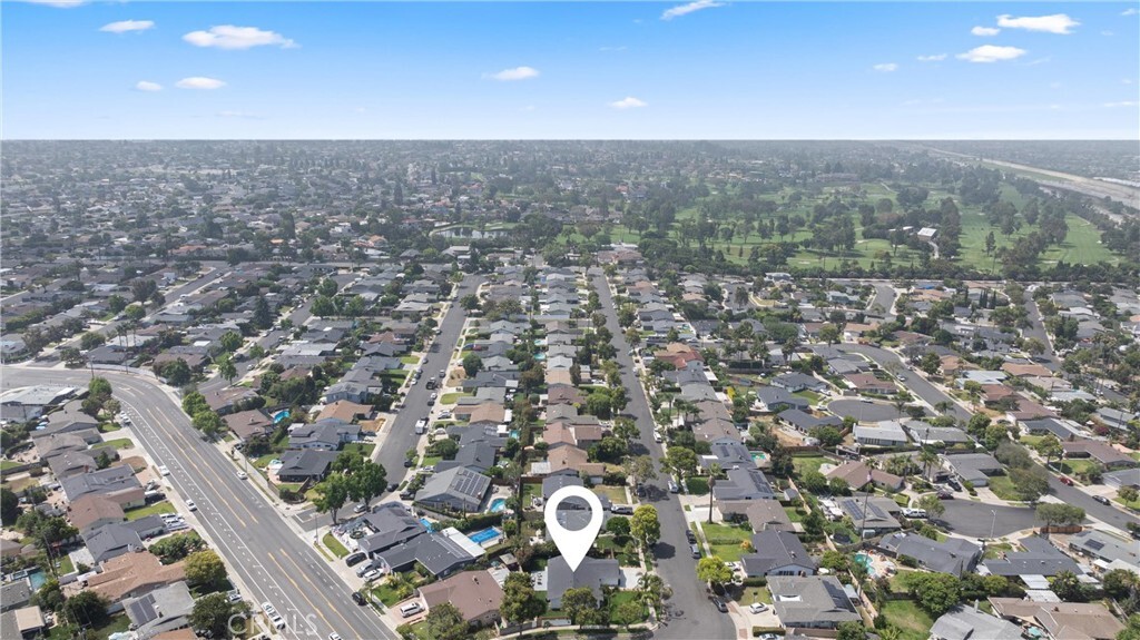 Property Photo:  3274 Washington Avenue  CA 92626 