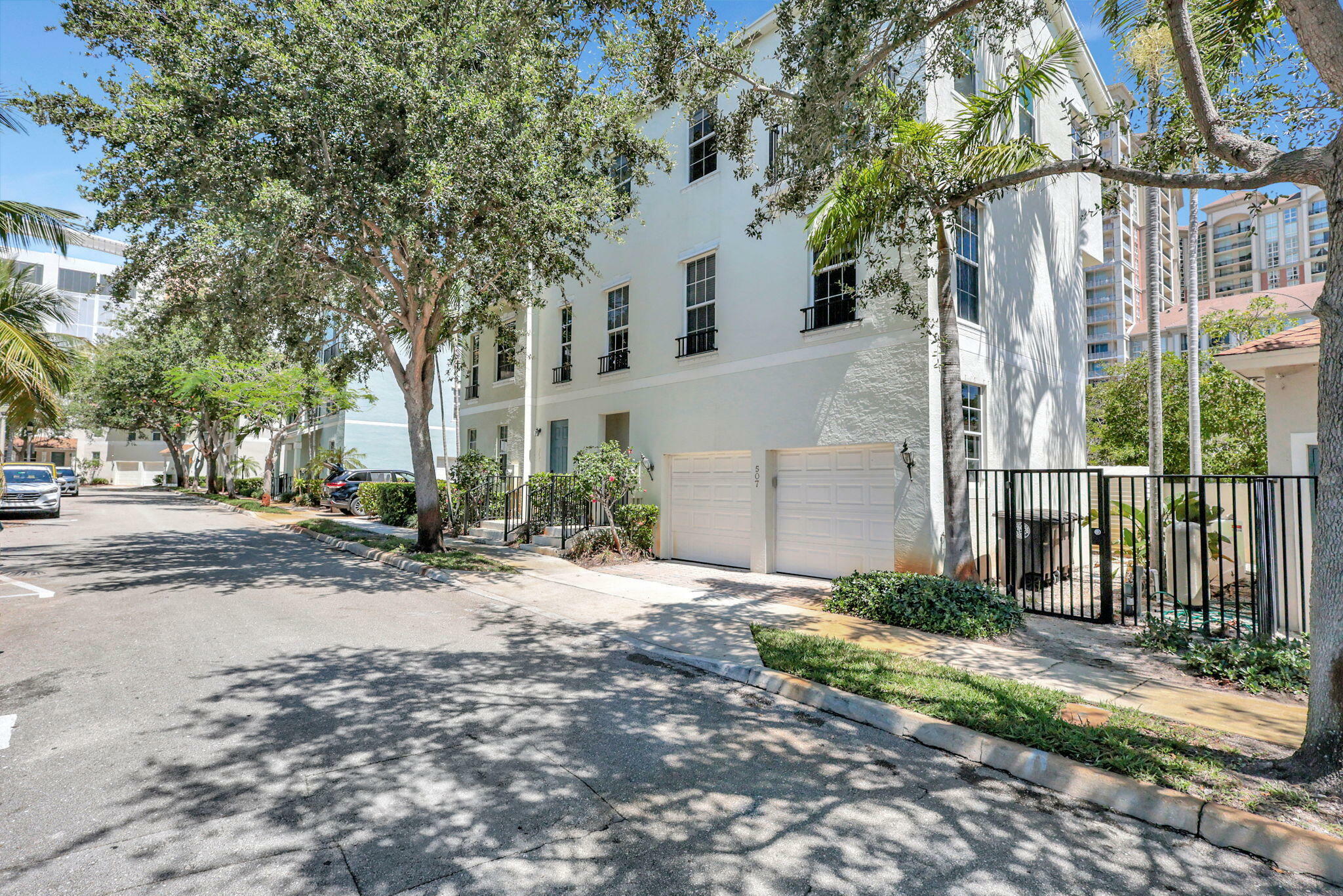 Property Photo:  507 M Street  FL 33401 