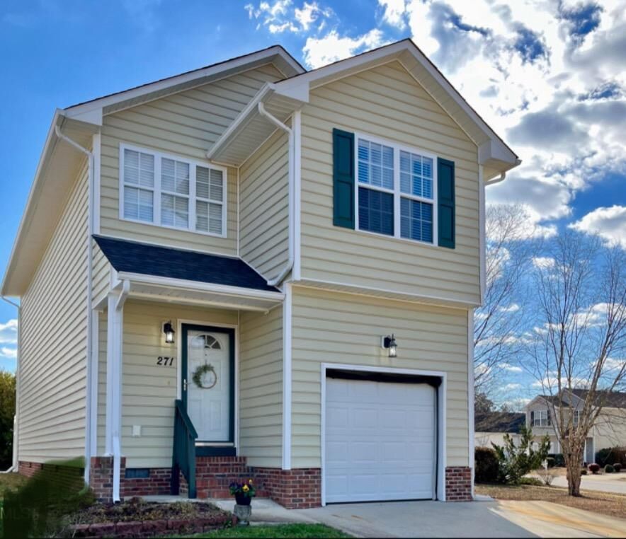 Property Photo: 271 Pittsboro Street NC 27526