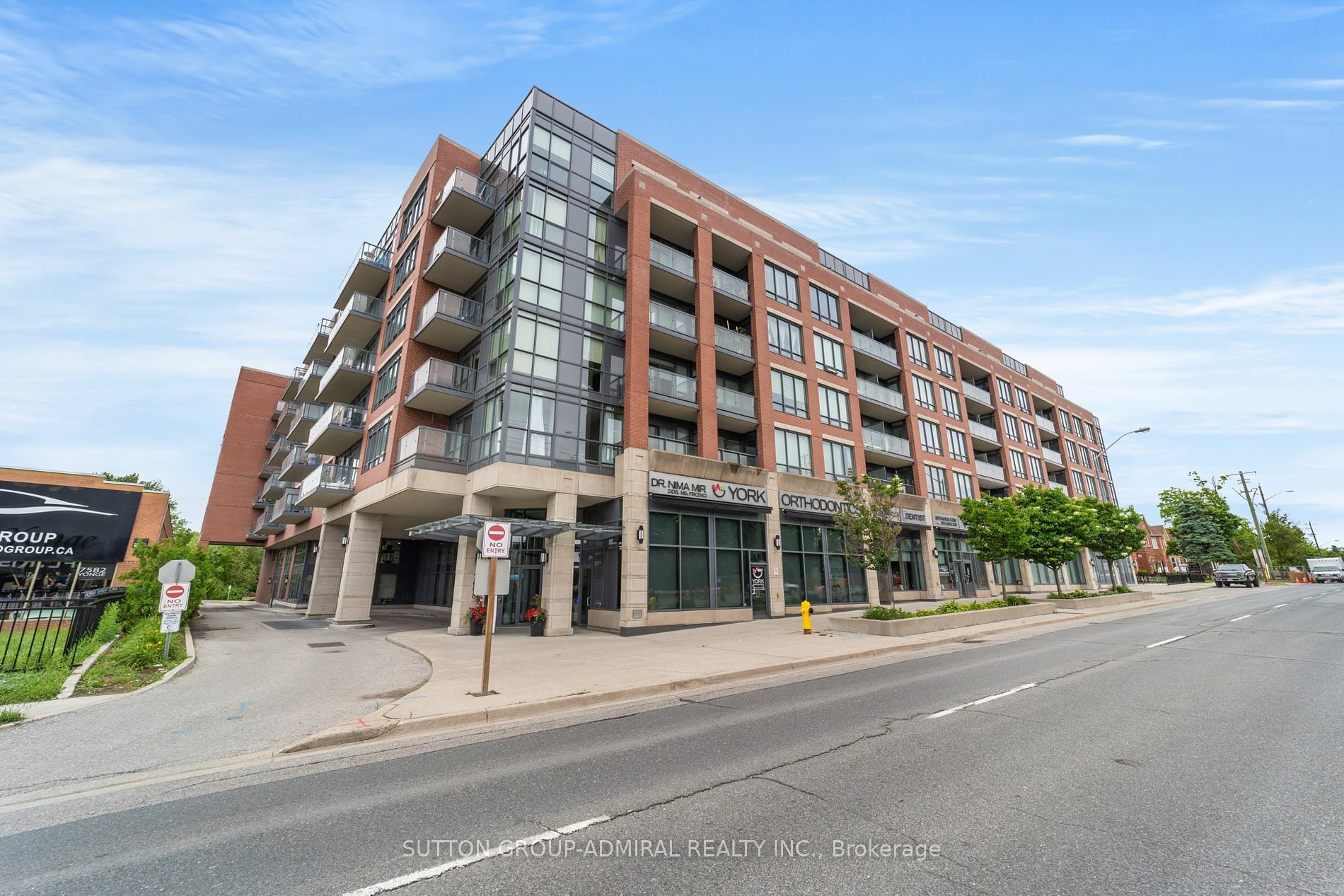 Photo de la propriété:  7608 Yonge St 514  ON L4J 0J5 