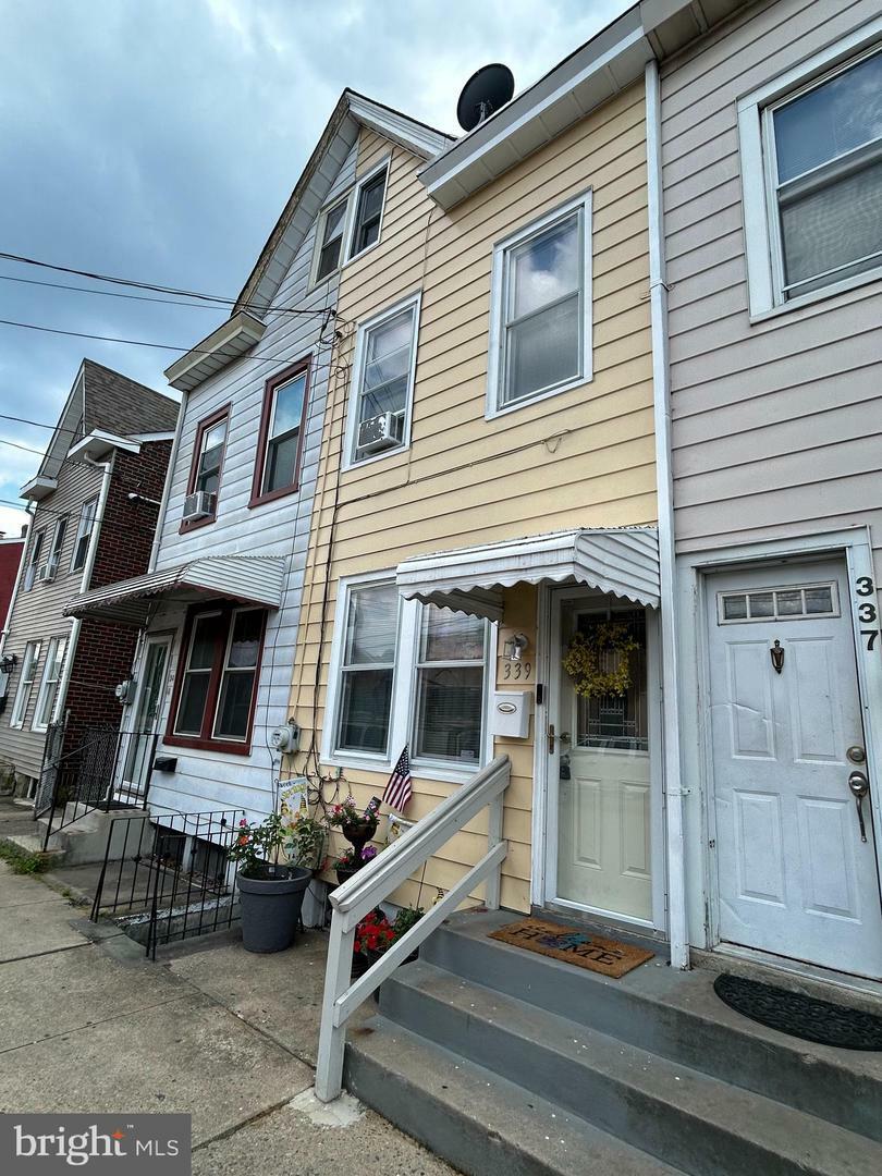 Property Photo:  339 Cummings Avenue  NJ 08611 