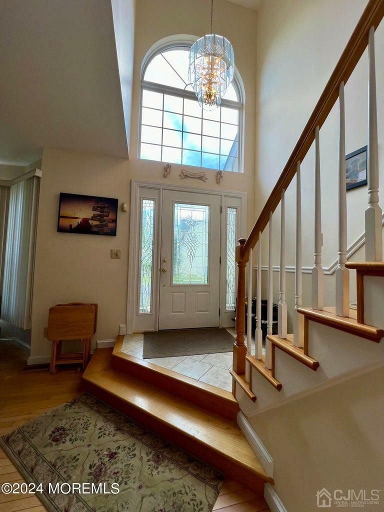 Property Photo:  6 Raven Drive  NJ 08857 