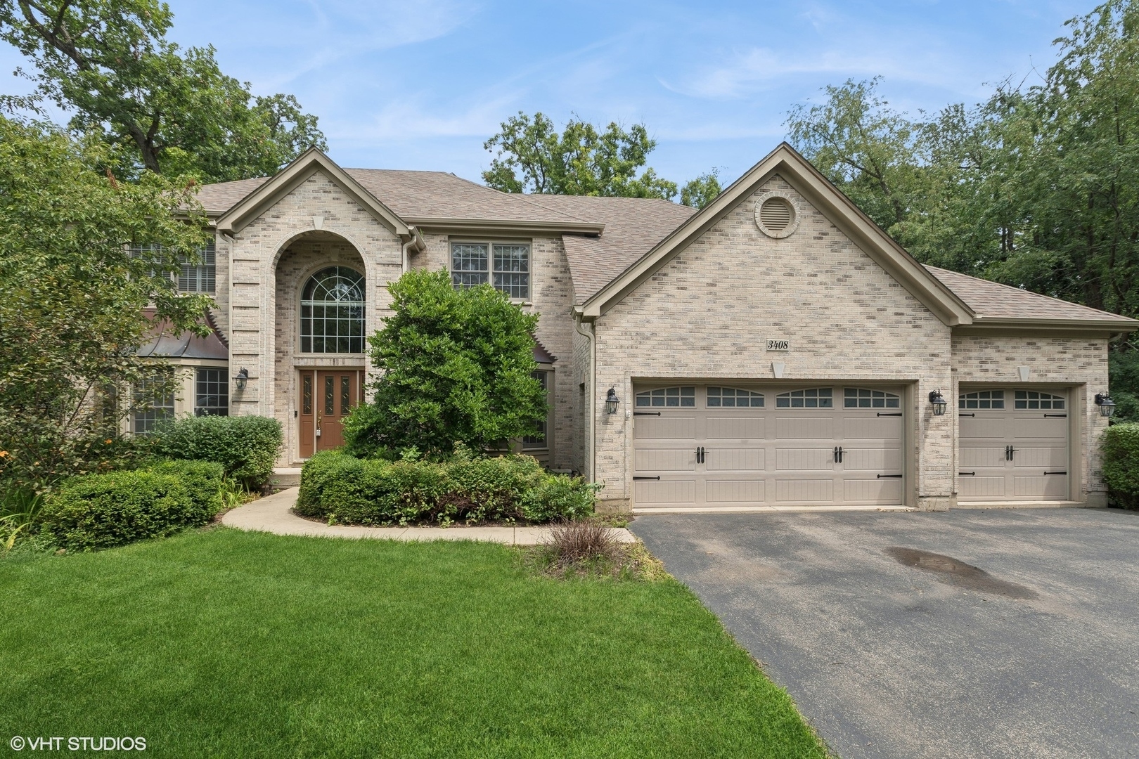Property Photo:  3408 Lakewood Drive  IL 60012 