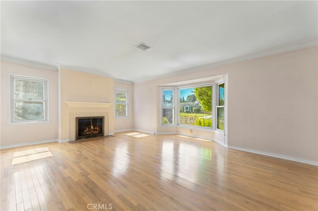 Property Photo:  12247 Addison Street  CA 91607 