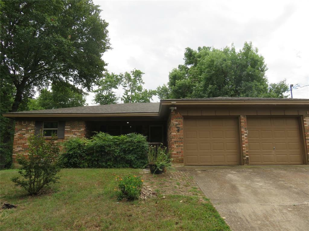 124 E Coffin Street  Denison TX 75021 photo