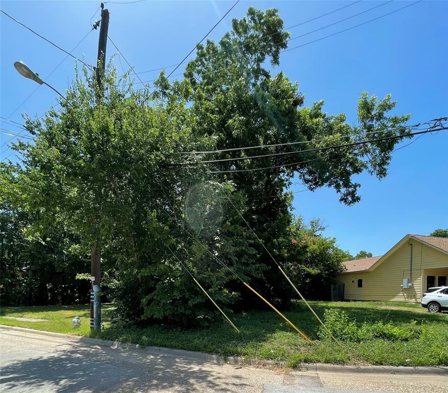 Property Photo:  4703 Jamaica Street  TX 75210 