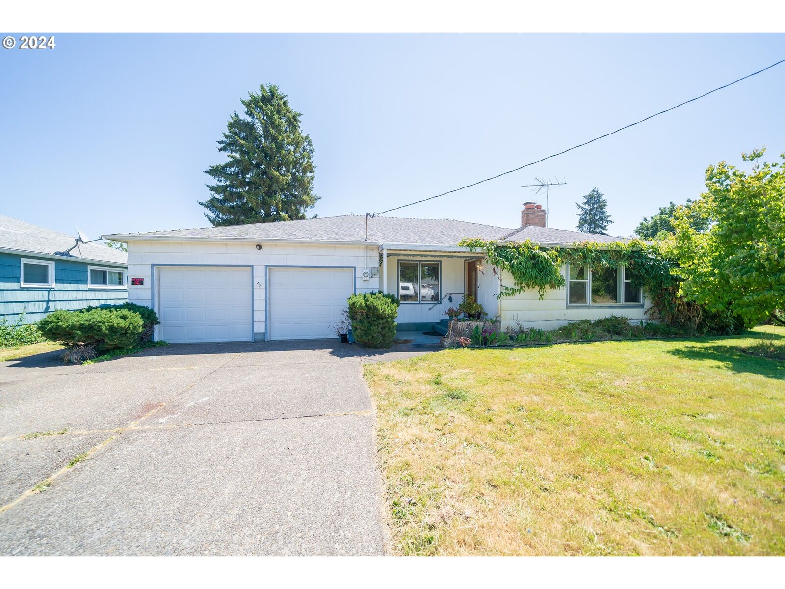 Property Photo: 2654 Candis Ave NE OR 97301