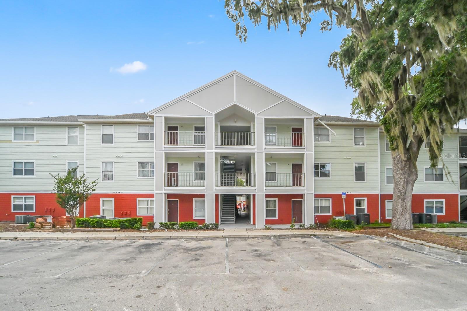 Property Photo: 2360 SW Archer Road 904 FL 32608