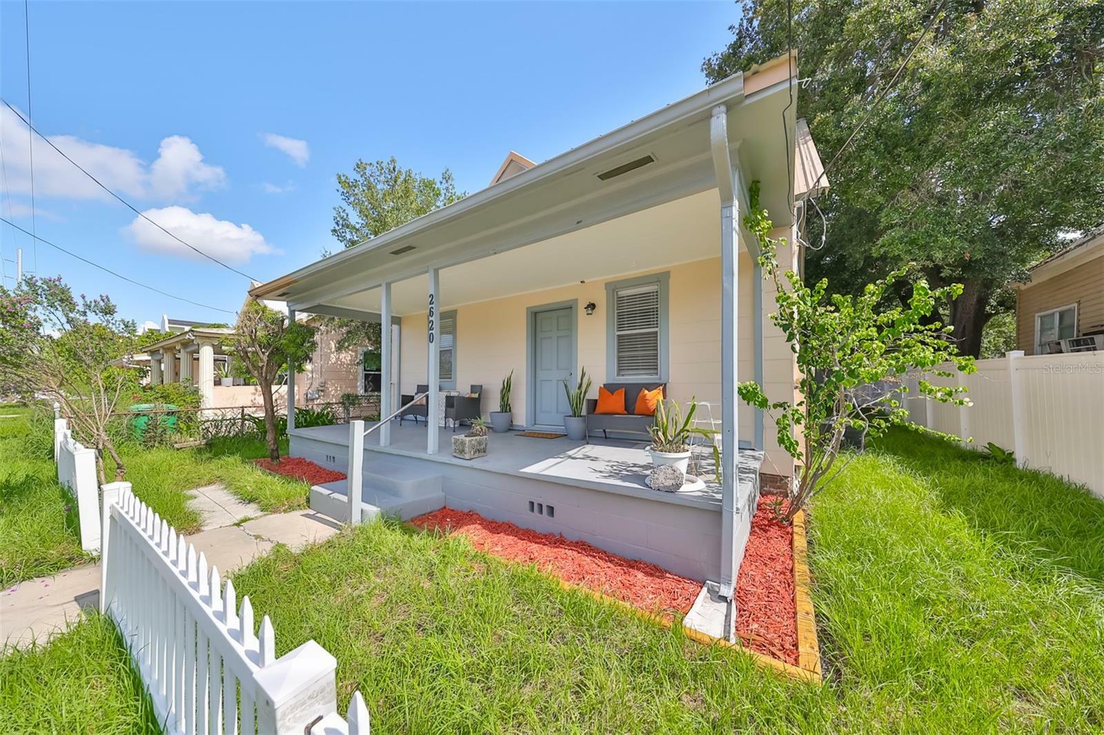 Property Photo:  2620 E Clark Street  FL 33605 