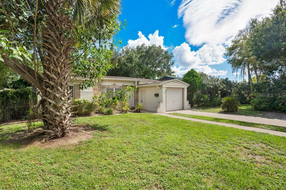 Property Photo:  1638 Berkshire Avenue  FL 32789 