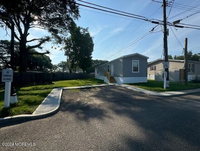 Property Photo:  5 Robin Road  NJ 07734 