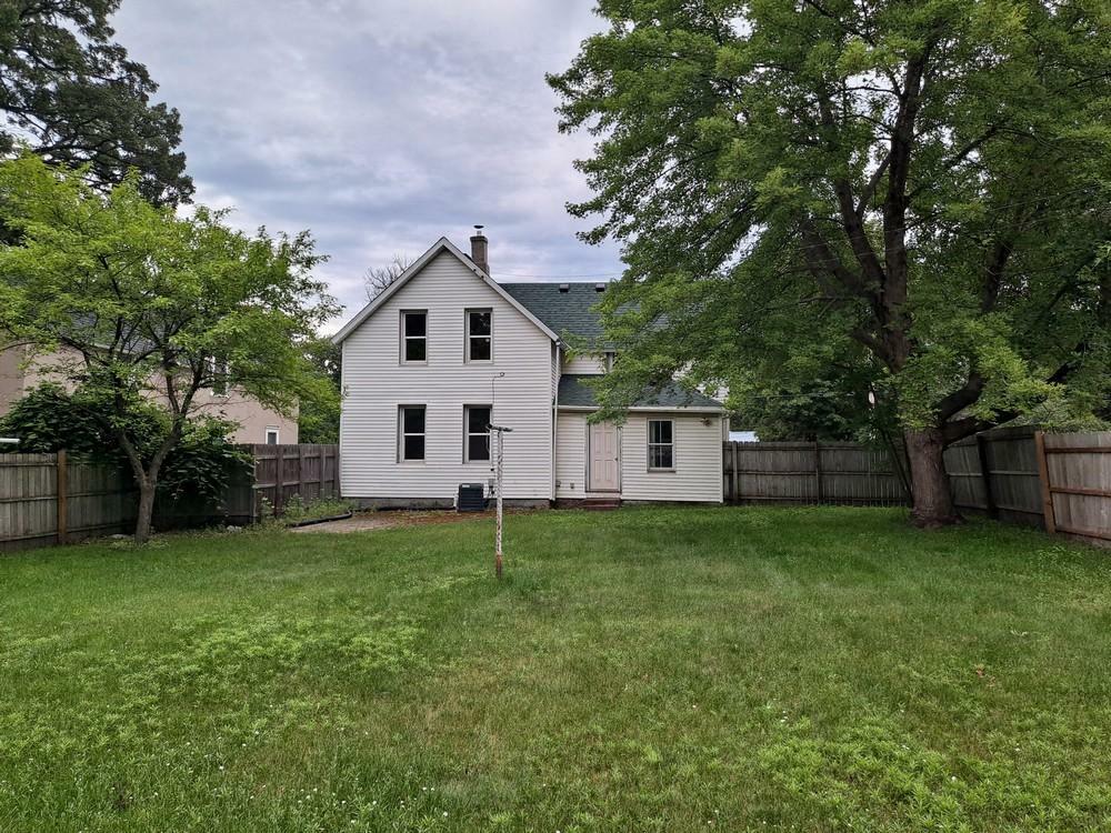 Property Photo:  619 7th Street SE  MN 56304 