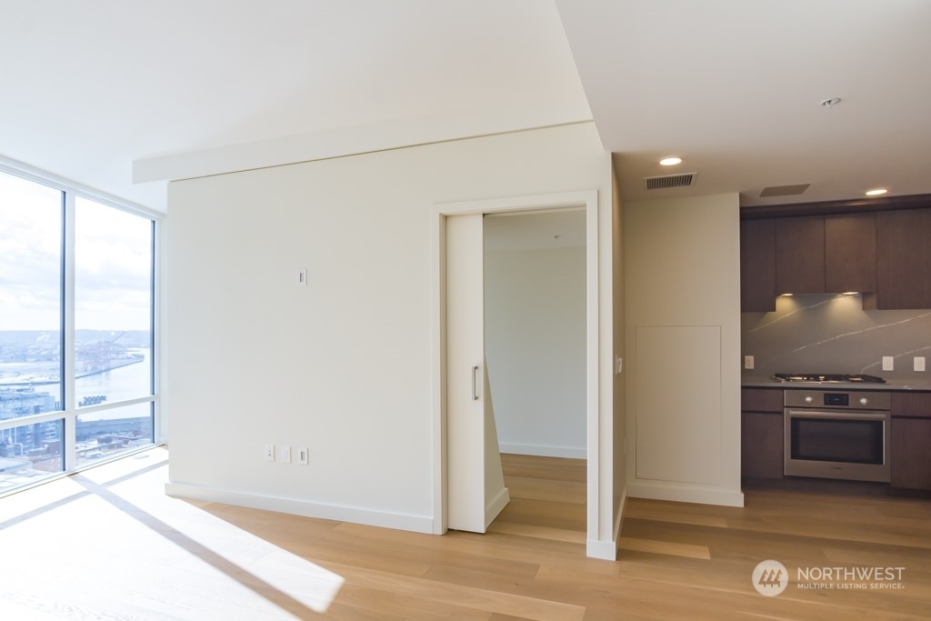 Property Photo:  121 Stewart Street 1703  WA 98101 