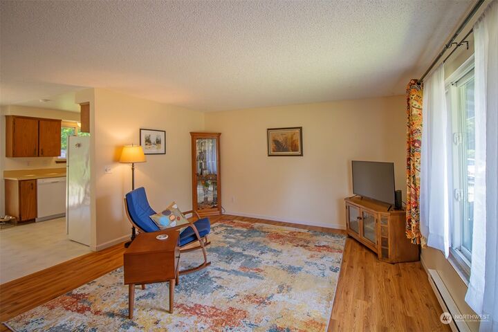 Property Photo:  1107 Miller Avenue NE  WA 98506 