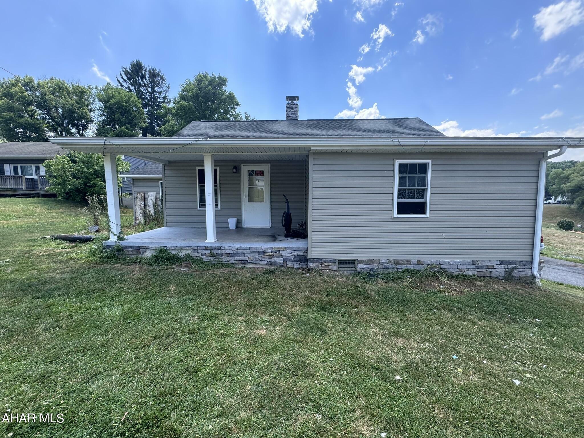Property Photo: 243 E Graceville Road PA 15533