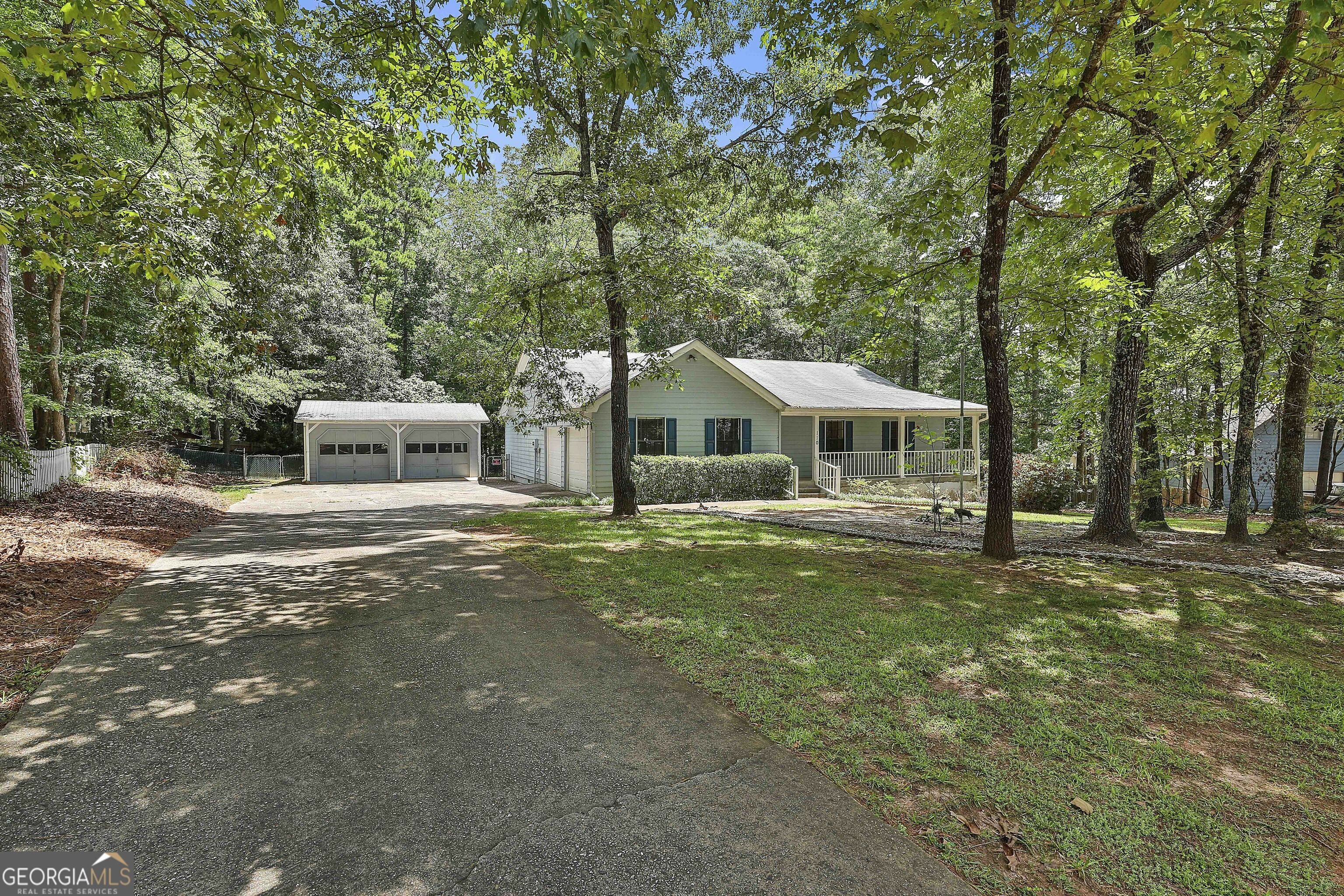 Property Photo:  110 Hillsdale Court  GA 30214 