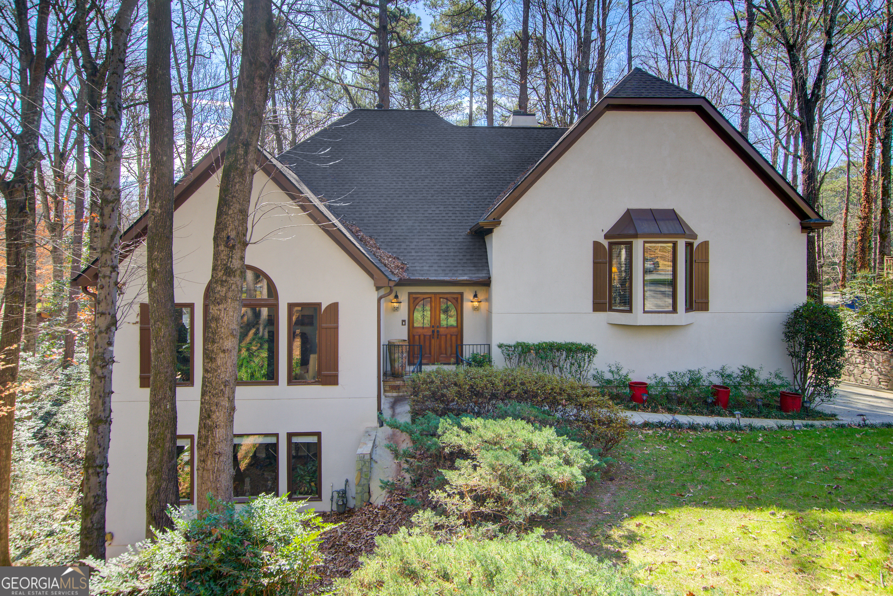 Property Photo:  620 Allen Court NW  GA 30327 