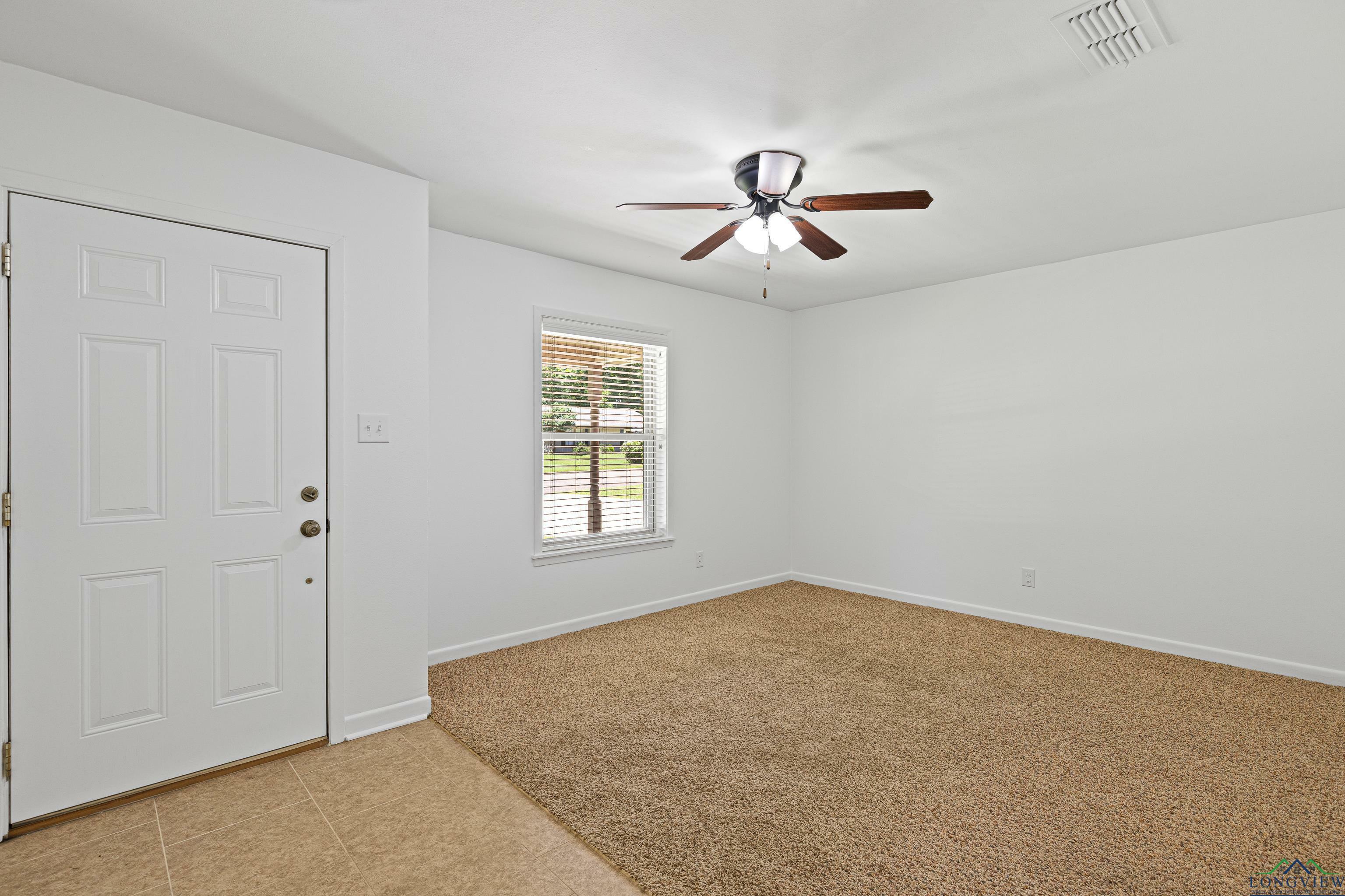 Property Photo:  1804 Swan St  TX 75604 