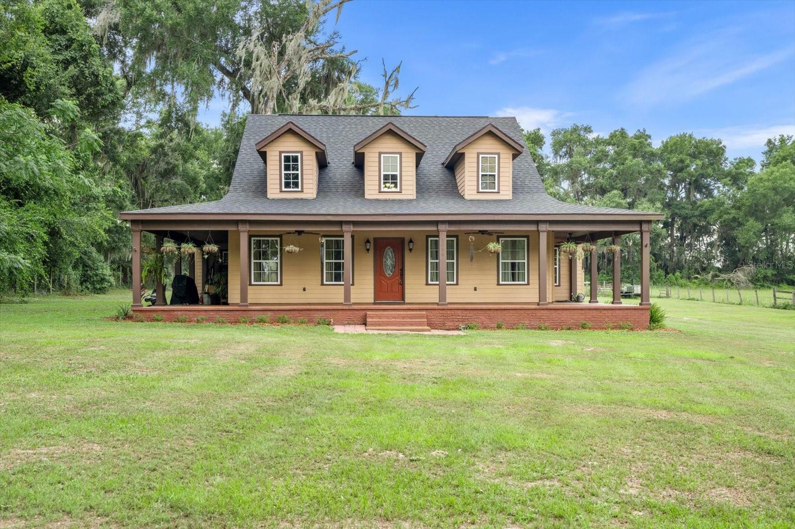 Property Photo: 3056 NE 120th Street FL 32617