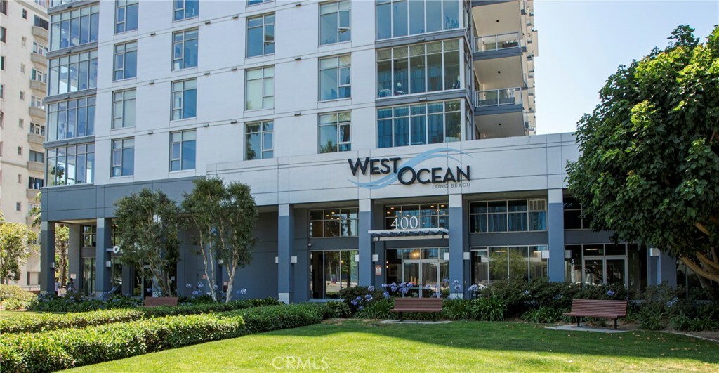 Property Photo:  400 W Ocean Boulevard 1601  CA 90802 