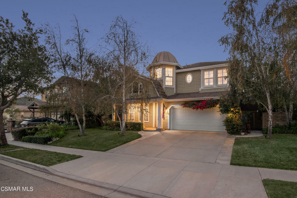 Property Photo:  175 Via Mirabella  CA 91320 