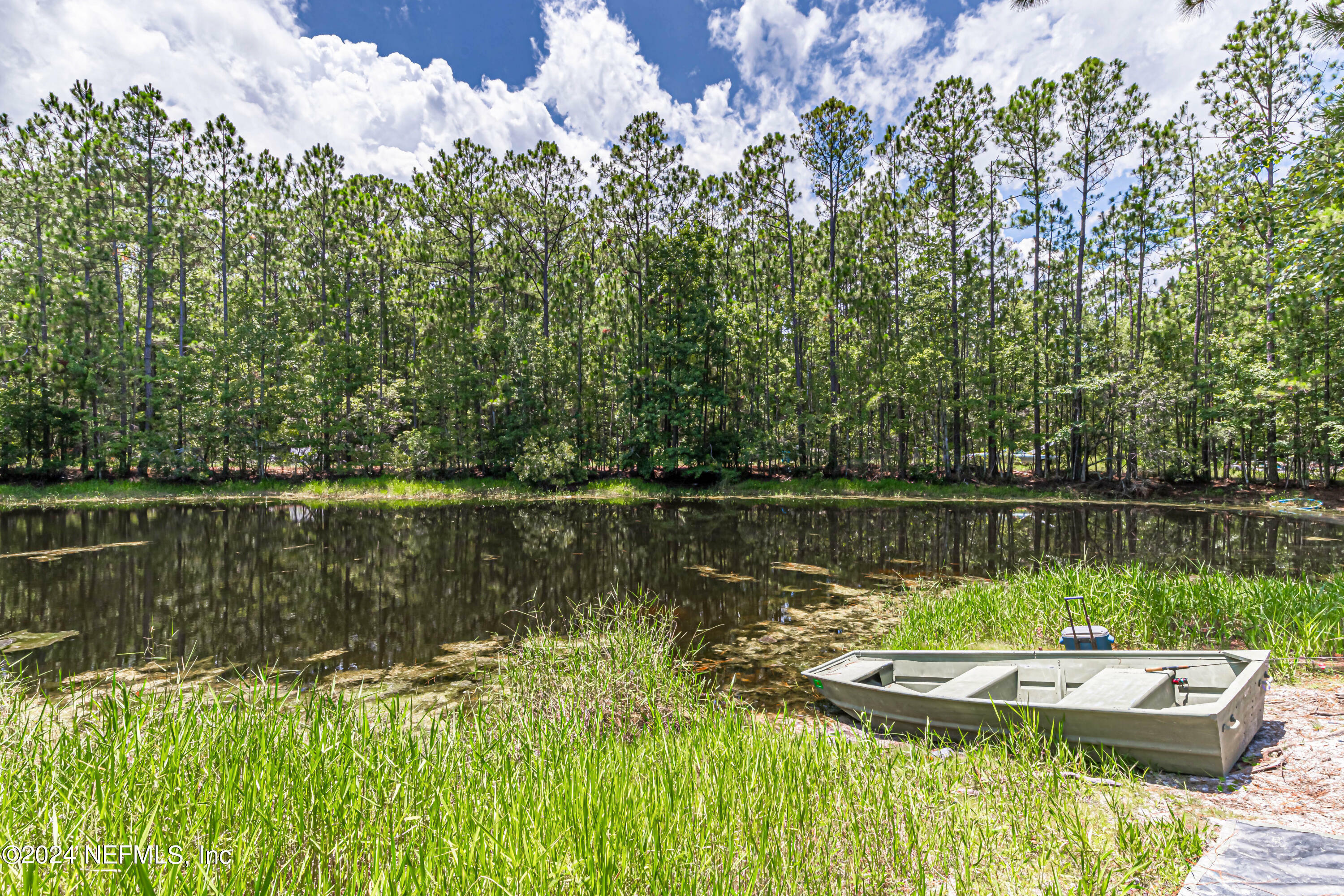 Property Photo:  1725 Davidson Farm Road  FL 32218 