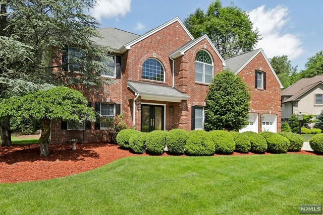 16 Dawn Drive  Emerson NJ 07630 photo