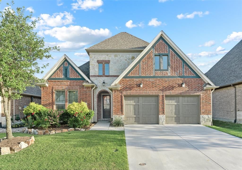 Property Photo:  2712 Cumberland  TX 75056 