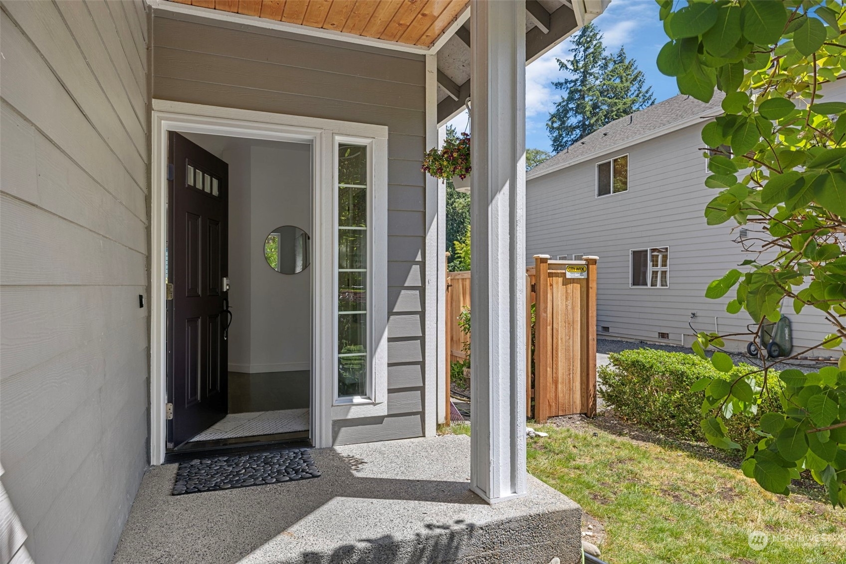 Property Photo:  23825 17th Avenue W  WA 98021 