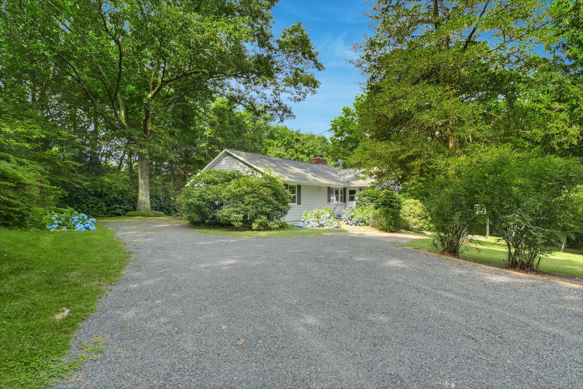 Property Photo:  249 Porters Hill Road  CT 06468 