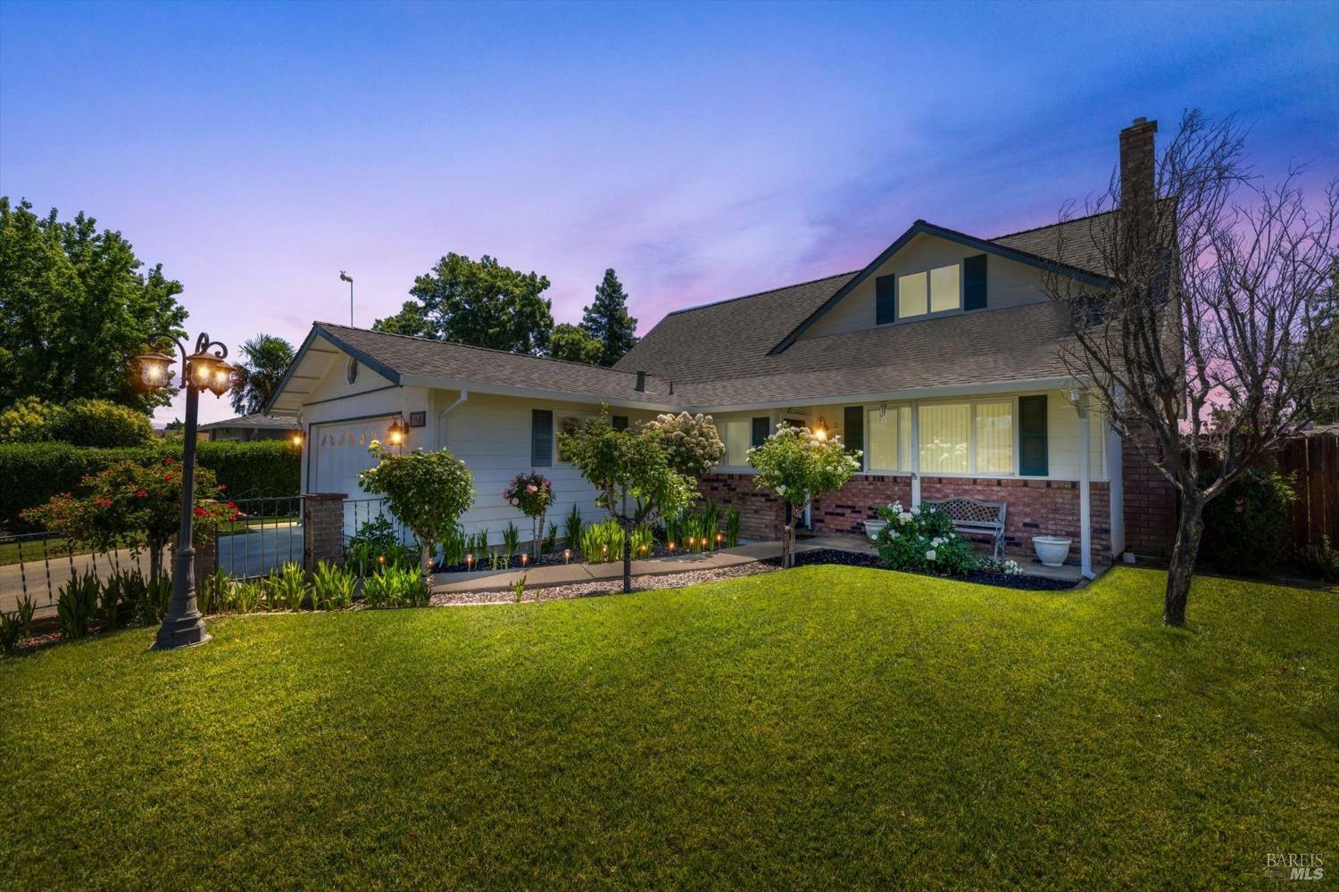 Property Photo:  248 Riverdale Avenue  CA 95687 