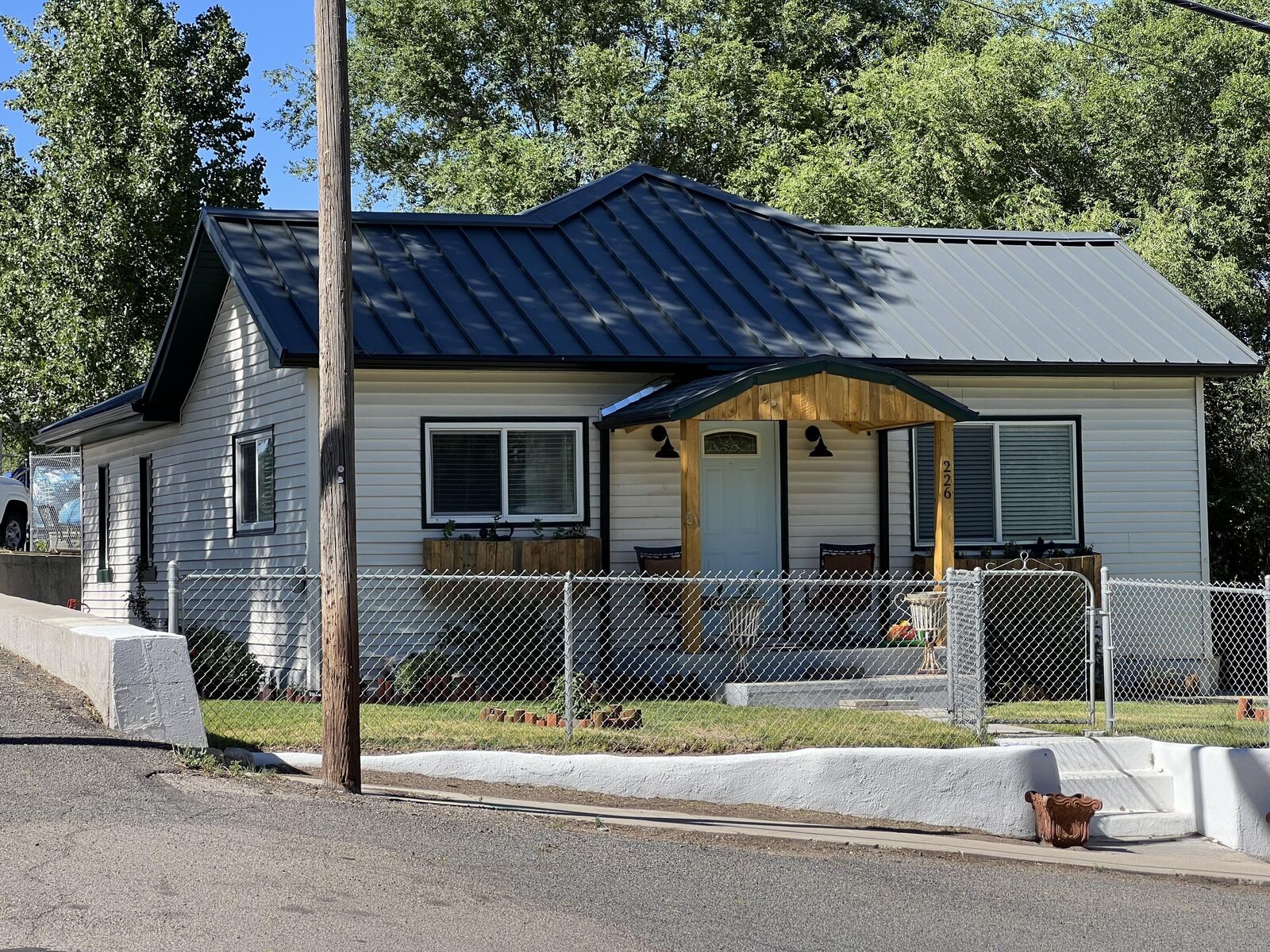 Property Photo: 226 W 500 S UT 84751